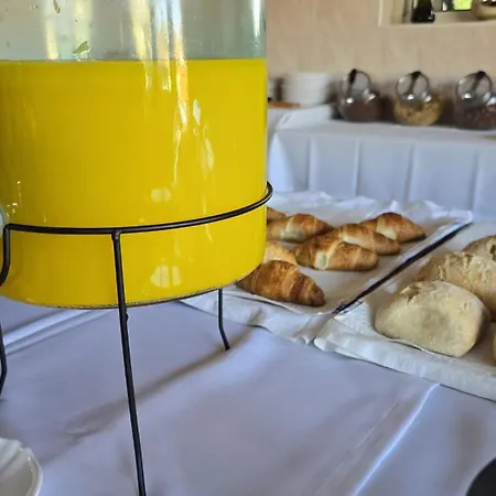 Alojamento de Acomodação e Pequeno-almoço Porto Monte Maceira (Lisbon)