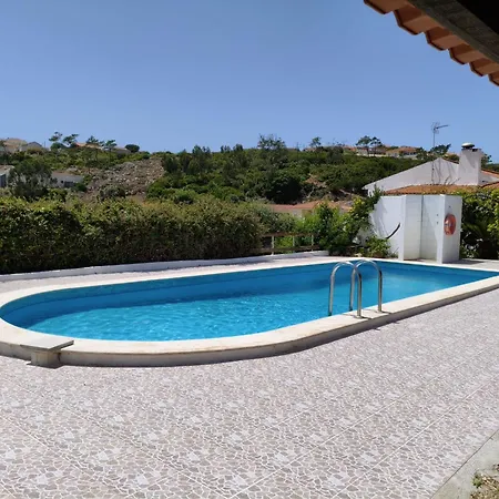 Porto Monte Alojamento de Acomodação e Pequeno-almoço Maceira (Lisbon)
